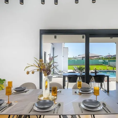 Smeralda Del Sud, Private Pool & Bbq كوارتو سانتيلينا